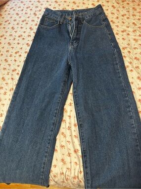 SHEIN Blue Women’s Straight Leg Jeans
